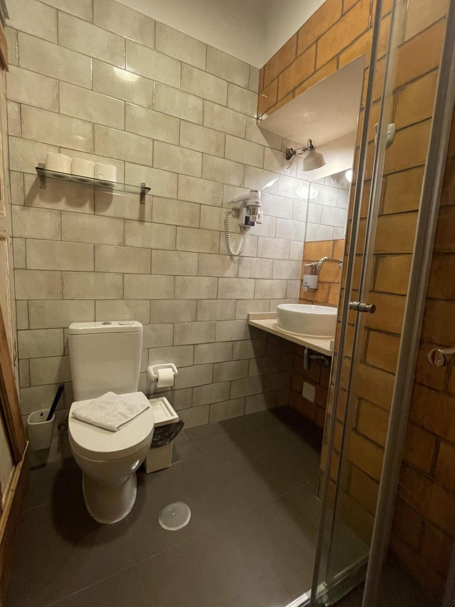פארו Tilia Hostel מראה חיצוני תמונה